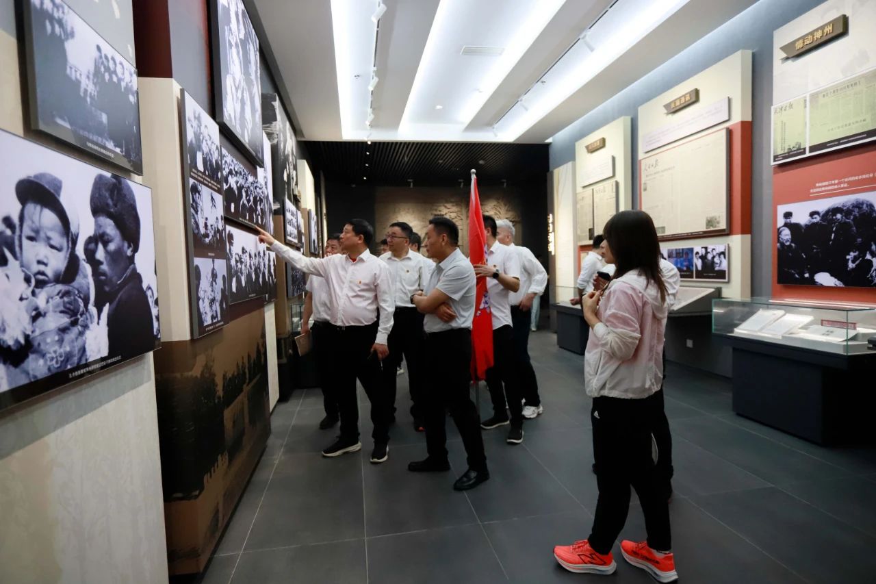 砥礪初心使命，汲取奮進(jìn)力量丨花花牛乳業(yè)集團(tuán)黨委組織開展學(xué)習(xí)“焦裕祿精神”主題黨日活動(dòng)