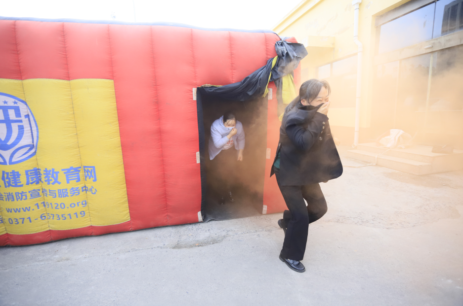 增強消防意識，筑牢安全底線丨花花牛乳業(yè)集團組織消防應急演練