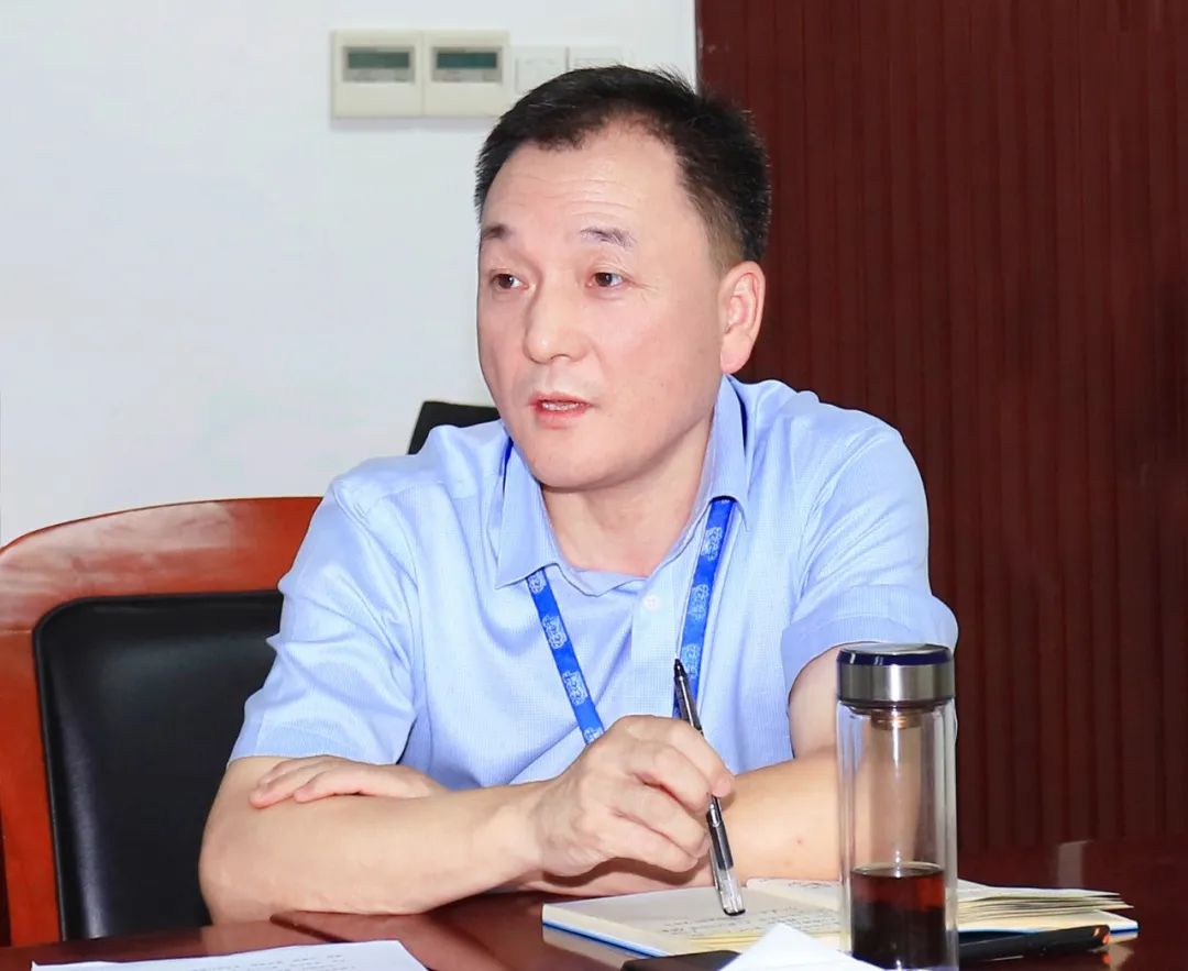 花花牛乳業(yè)集團(tuán)召開(kāi)10月份營(yíng)銷工作會(huì)議 花花牛乳業(yè)集團(tuán)召開(kāi)10月份營(yíng)銷工作會(huì)議