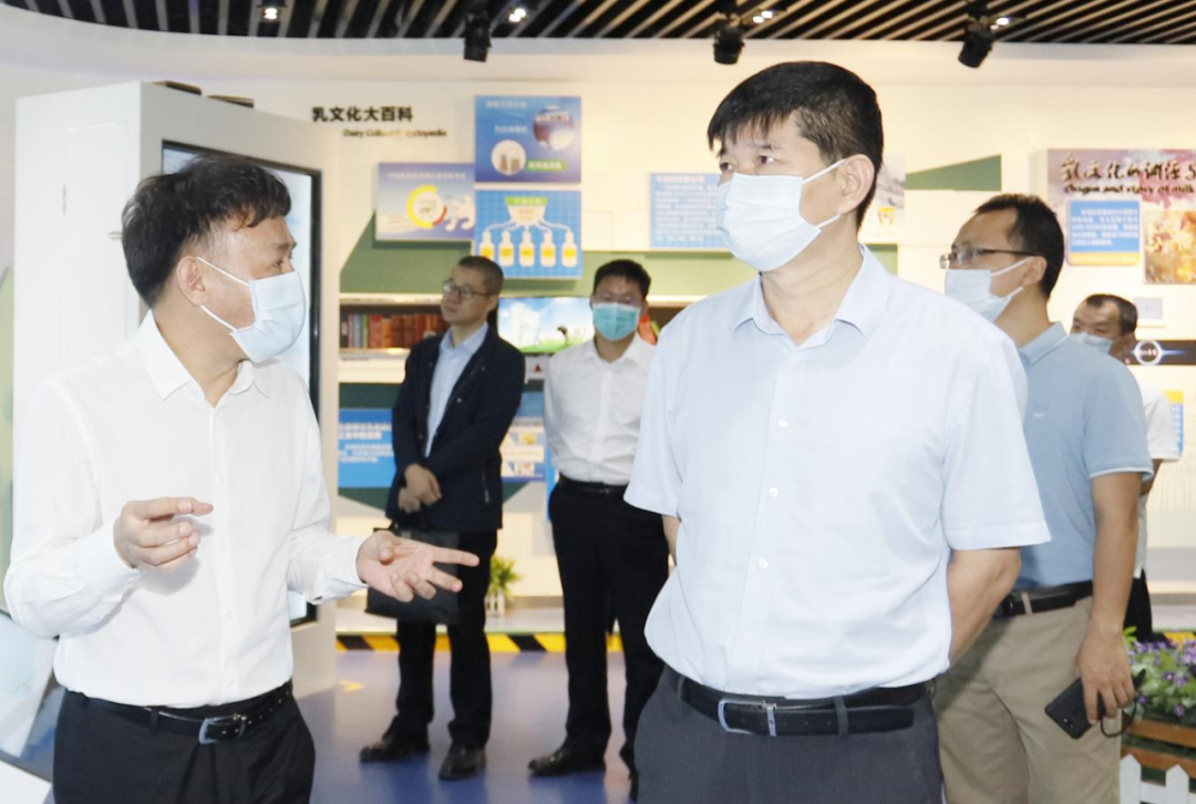 快訊丨河南省人民政府國有資產監(jiān)督管理委員會副主任劉銀志蒞臨花花牛乳業(yè)集團參觀座談