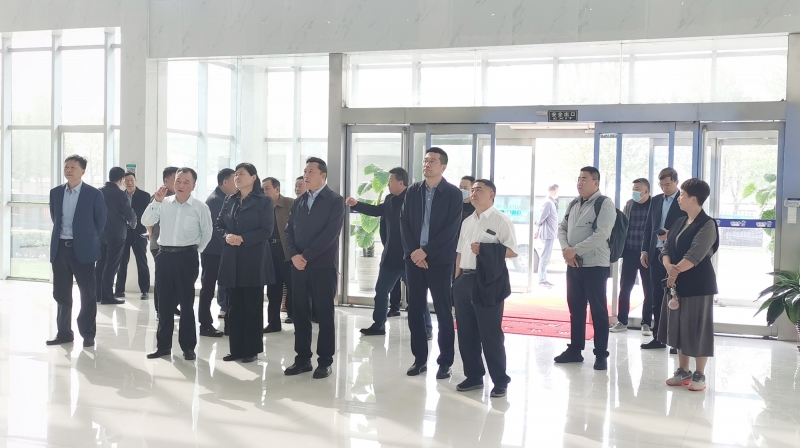 花花牛丨沈陽市人大常委會副主任曹鵬一行蒞臨花花?？疾熳? />
			</div>
		<div   id=