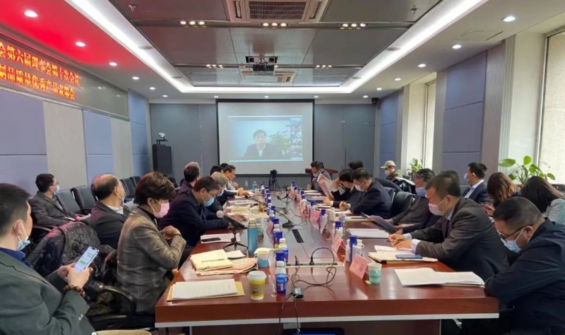 榮膺乳業(yè)三大金獎，花花牛以產(chǎn)業(yè)融合發(fā)展推進奶業(yè)高質量發(fā)展