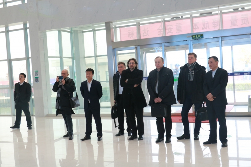 波蘭BZK集團(tuán)參觀訪問(wèn)花花牛