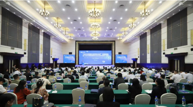 國(guó)企擔(dān)當(dāng) | 花花牛乳業(yè)集團(tuán)斬獲“2023河南社會(huì)責(zé)任企業(yè)”推選活動(dòng)兩項(xiàng)大獎(jiǎng)??！