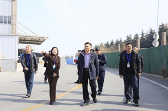 全力筑牢安全防線 全面保障節(jié)日生產(chǎn) ——集團(tuán)領(lǐng)導(dǎo)帶隊開展節(jié)前慰問與安全檢查工作